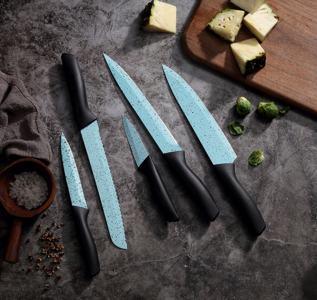 Conjunto de faca de cozinha de 5 pe&ccedil;as com revestimento antiaderente l&acirc;minas de a&ccedil;o inoxid&aacute;vel al&ccedil;as PP TPR