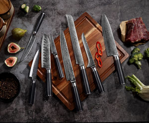 8d&iacute;ln&aacute; sada kuchyňsk&yacute;ch nožů z japonsk&eacute; damaškov&eacute; oceli Santoku Gyuto s rukojet&iacute; G10